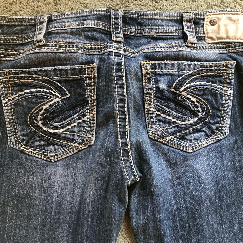 Woman’s silver Capris